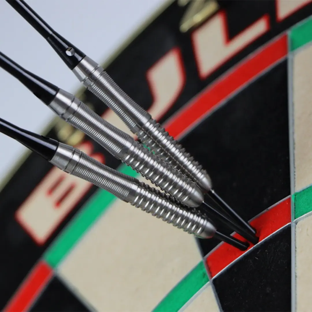 Bull's Lightning Pink Dartpijlen 26g - 3 Stuks