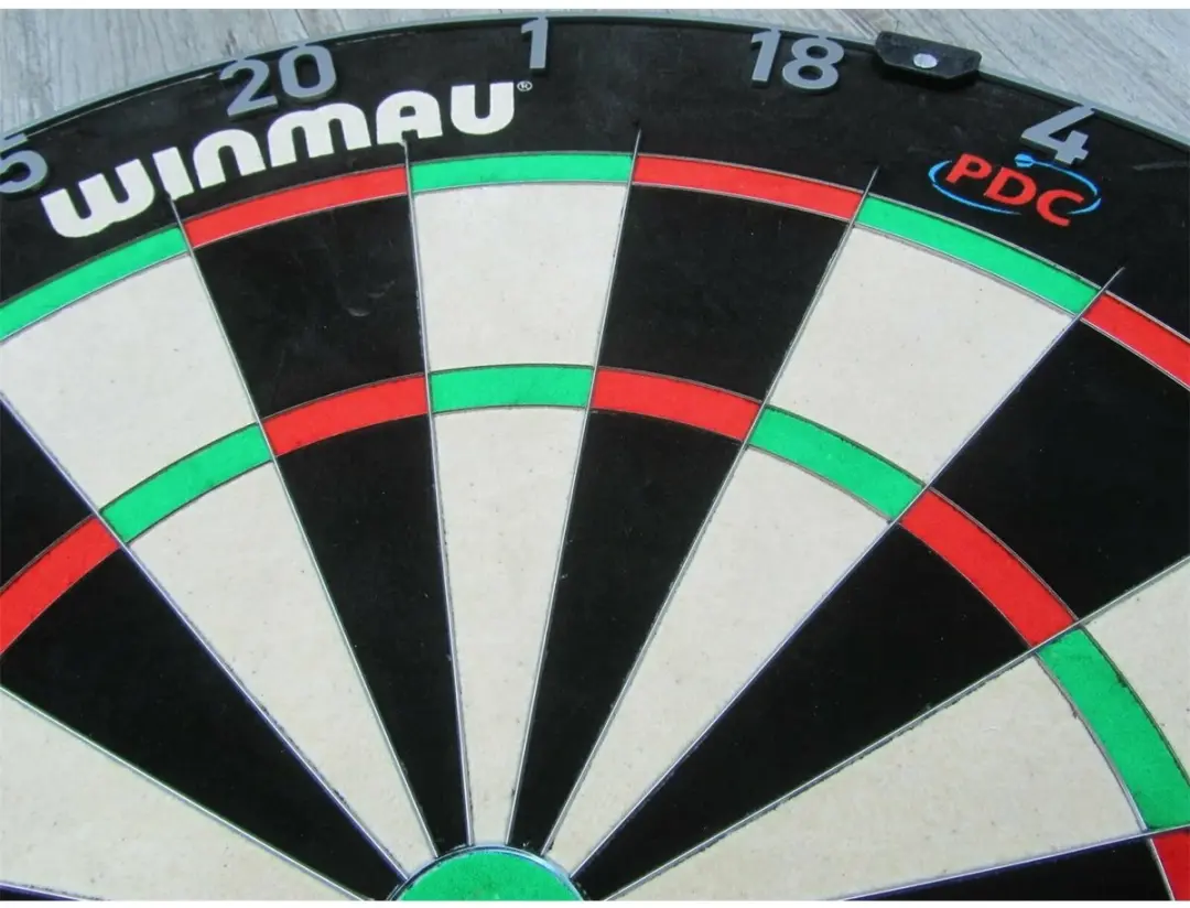 Winmau Blade 6 TripleCore Dartbord 45cm