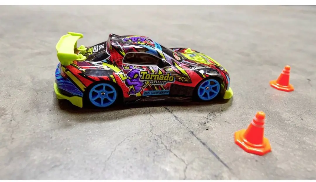 Dickie Toys RC Tornado Drift Racewagen 201104007 - Driffunctie - 3x AA - afbeelding 6 van 6