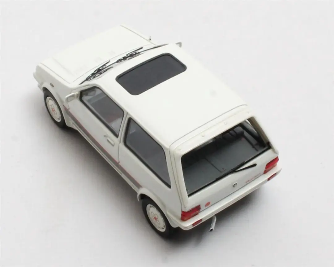 Matrix MG Metro Turbo 1985-1989 Modelauto 1:43 - Wit