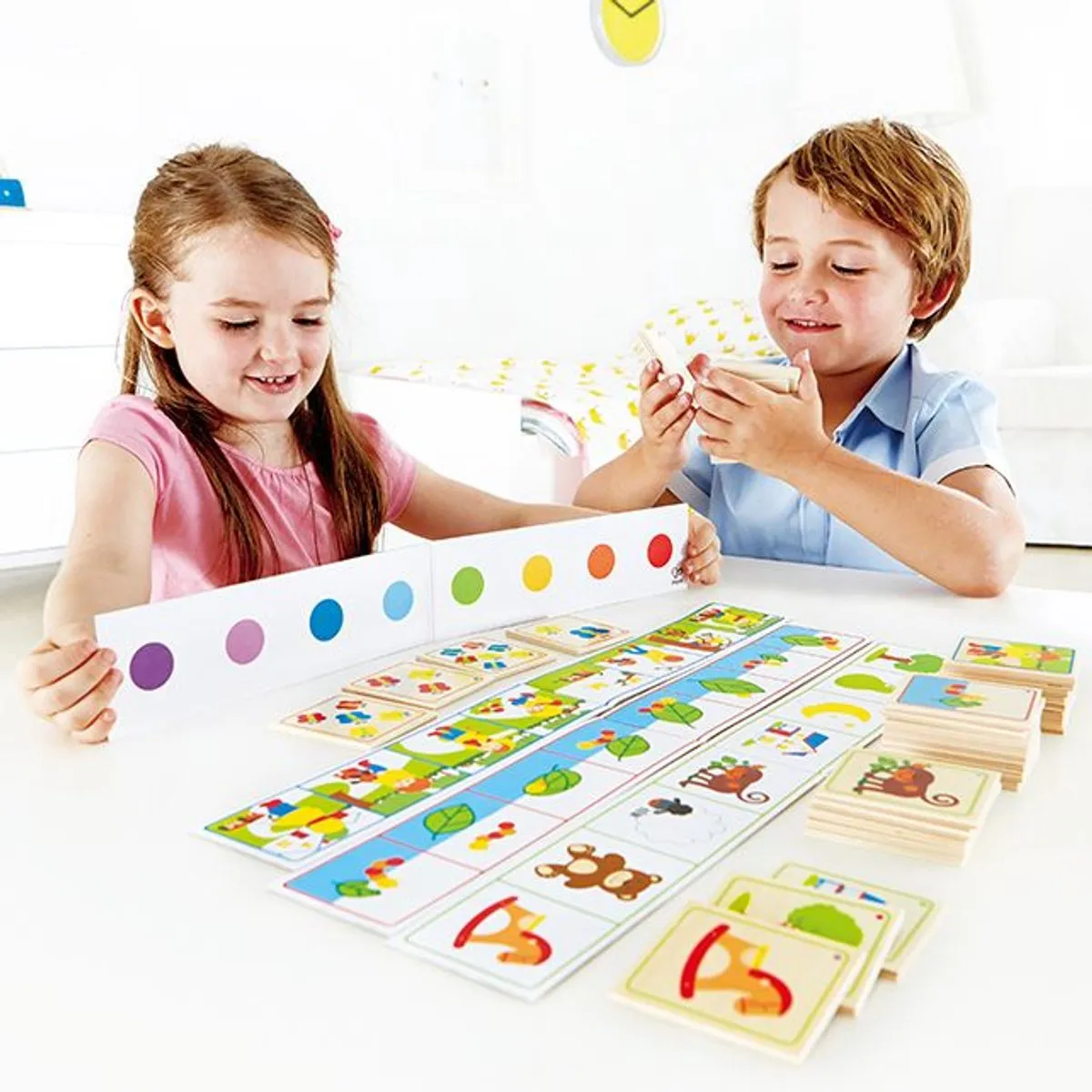 Hape Listen to Clues Houten Spel - 407154 - Geel