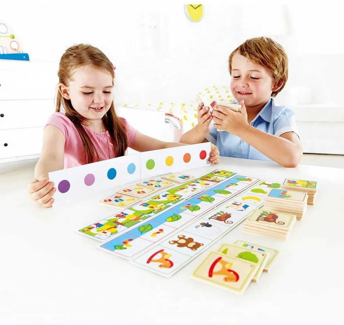 Hape Listen to Clues Houten Spel - 407154 - Geel