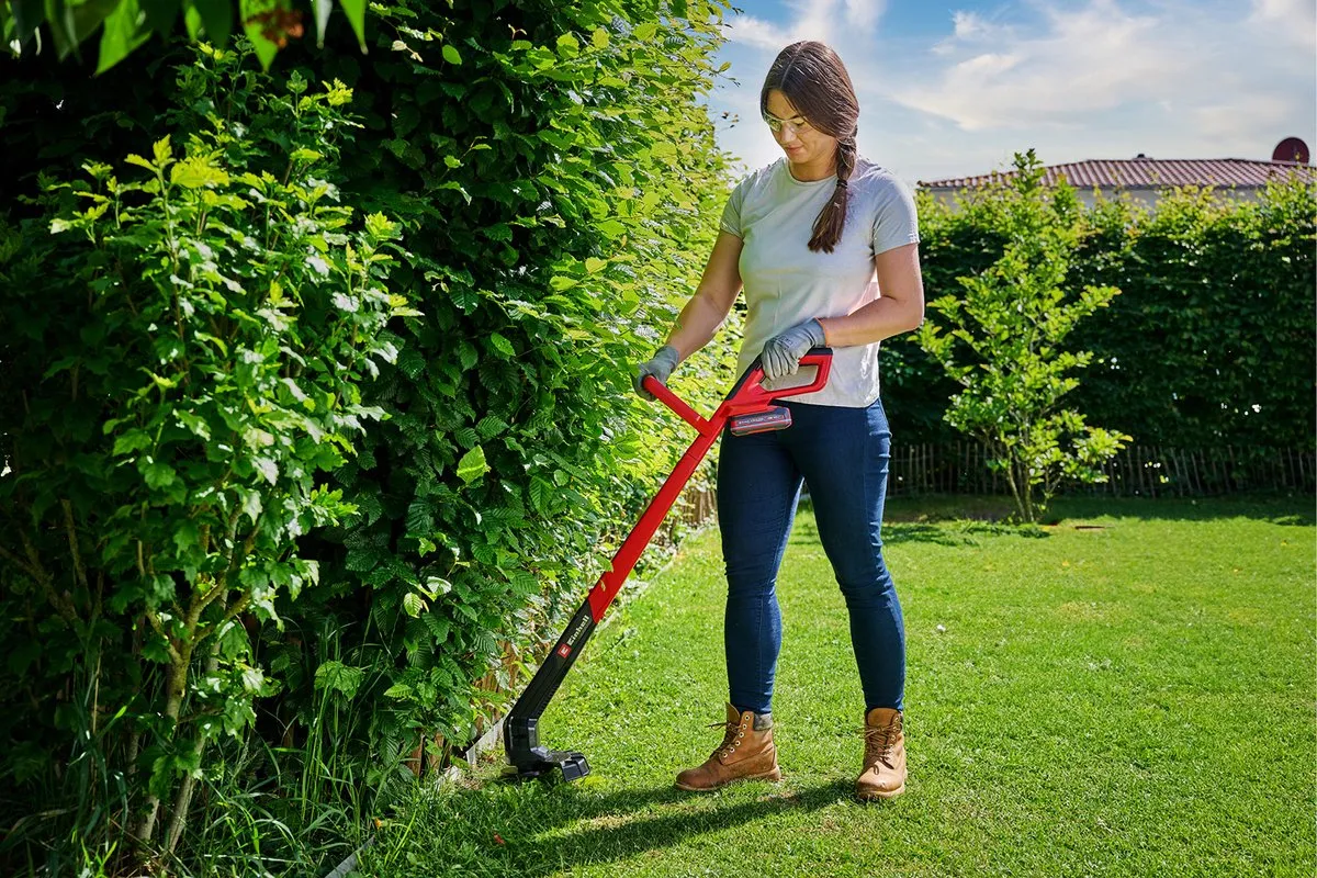 Einhell Accu Grastrimmer GC-CT 18/2411 Li Solo 24cm - 20 Messen