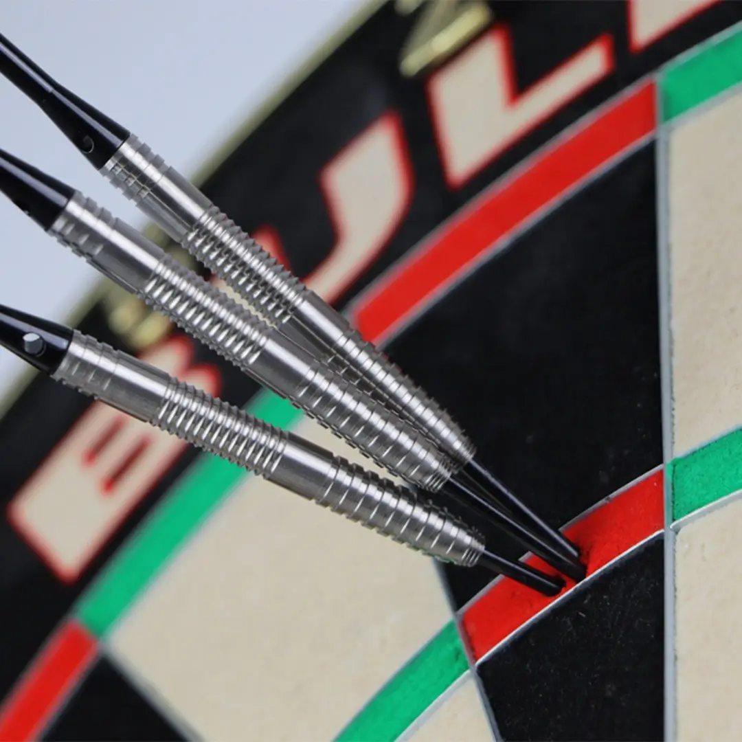 Bull's Lightning Red Dartpijlen 23g - 3 Stuks