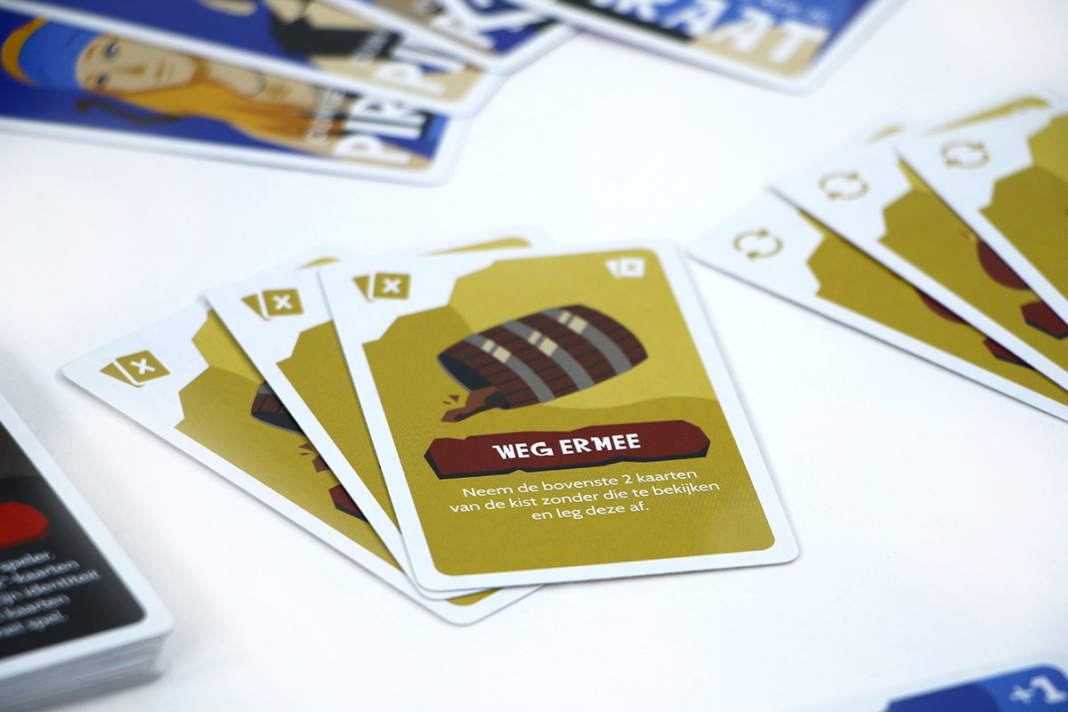 999 Games - Verraders aan Boord! - kaartspel - Partygame - Eenvoudige spelregels - Iedereen kan meedoen!