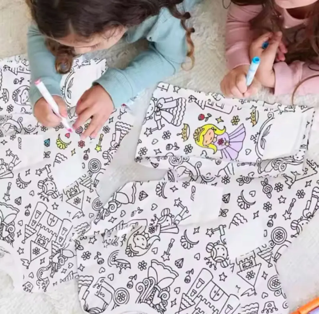 Unicorn Pyjama 116 - 6 jaar - Kleur zelf - 12 Stiften