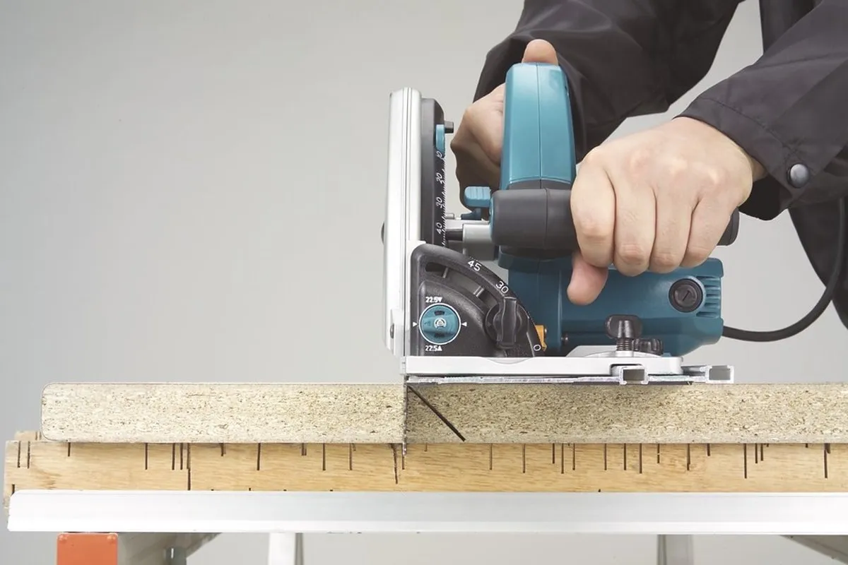 Makita SP6000J Invalcirkelzaag 1300W - 165mm - afbeelding 6 van 6