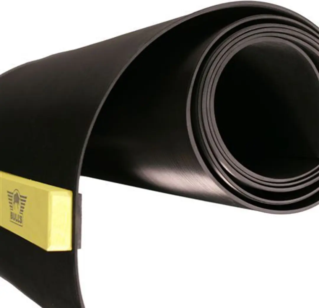 Bull's Luxe Dartmat 300x90cm - Professionele Rubber Bescherming - Zwart