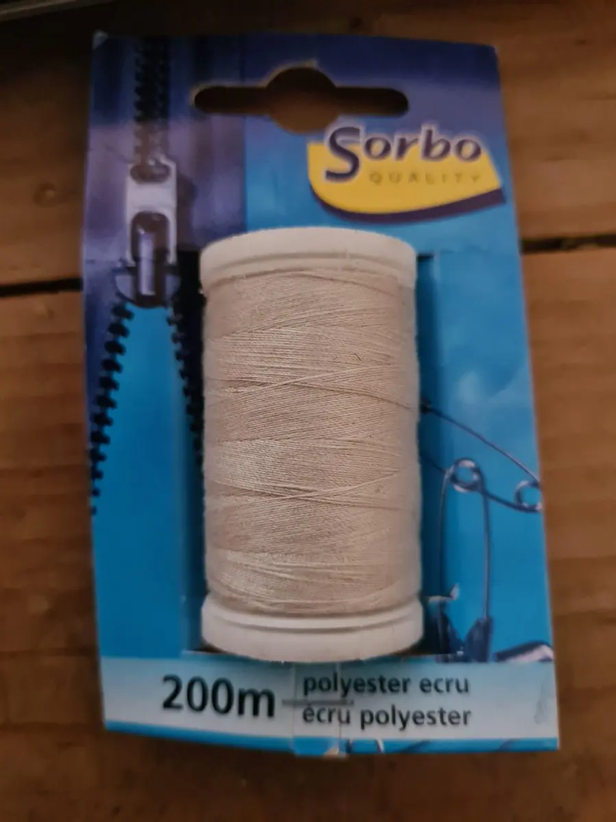 Sorbo Polyestergaren Ecru 200m