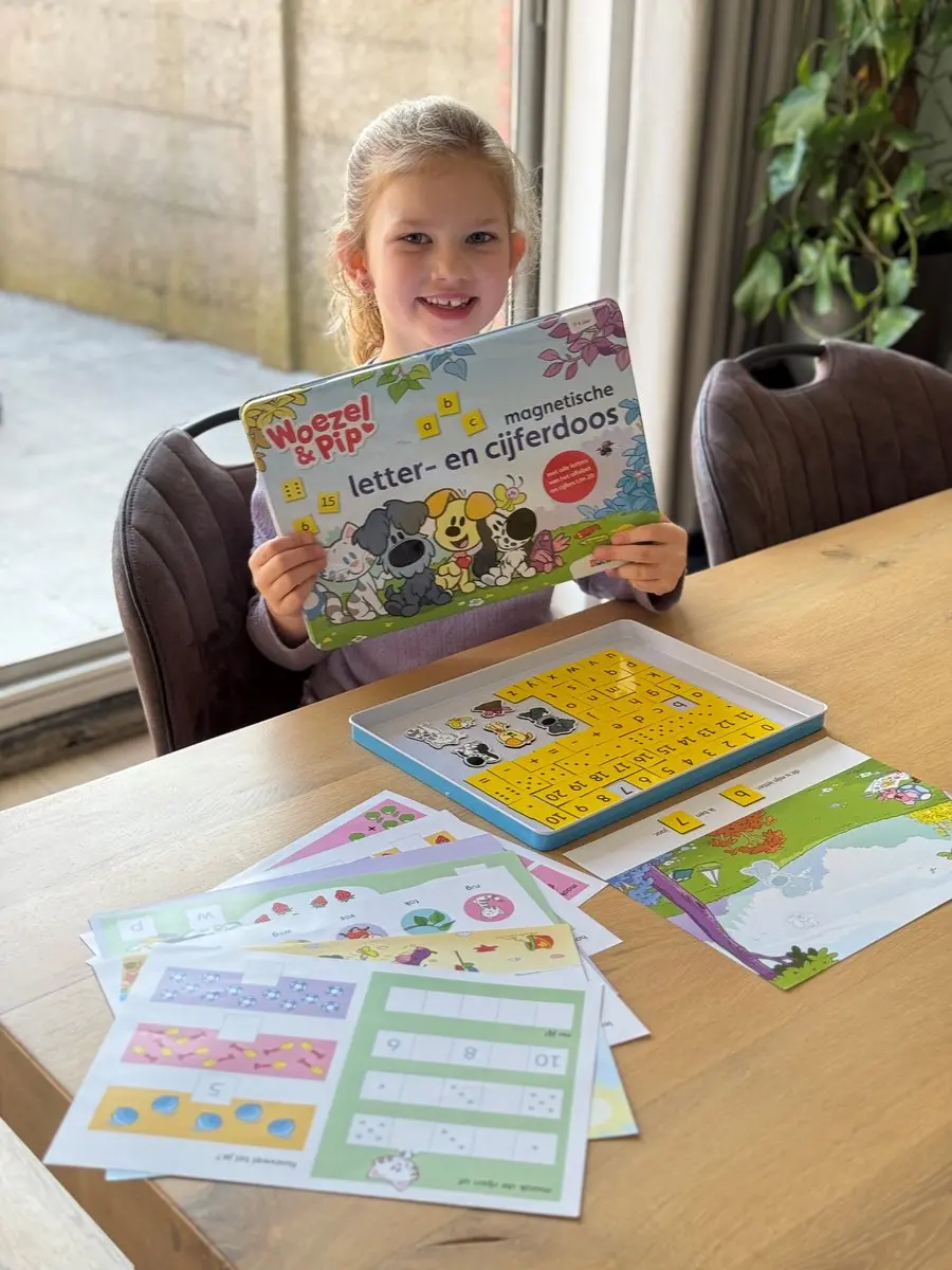 Woezel & Pip Magnetische Letter- en Cijferdoos - 71 Stuks - Multi