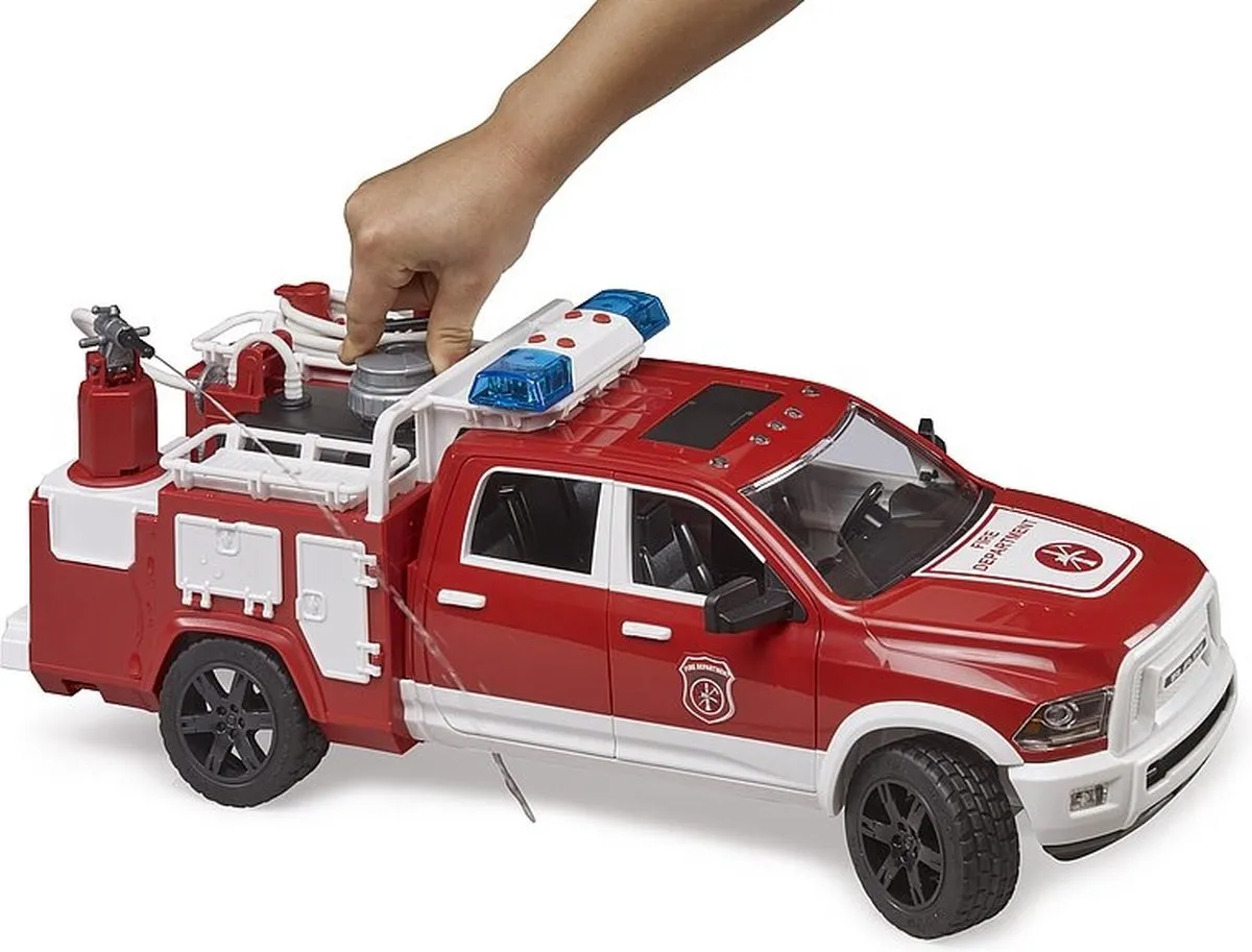 Bruder Dodge RAM 2500 Brandweer Pick-up Rood