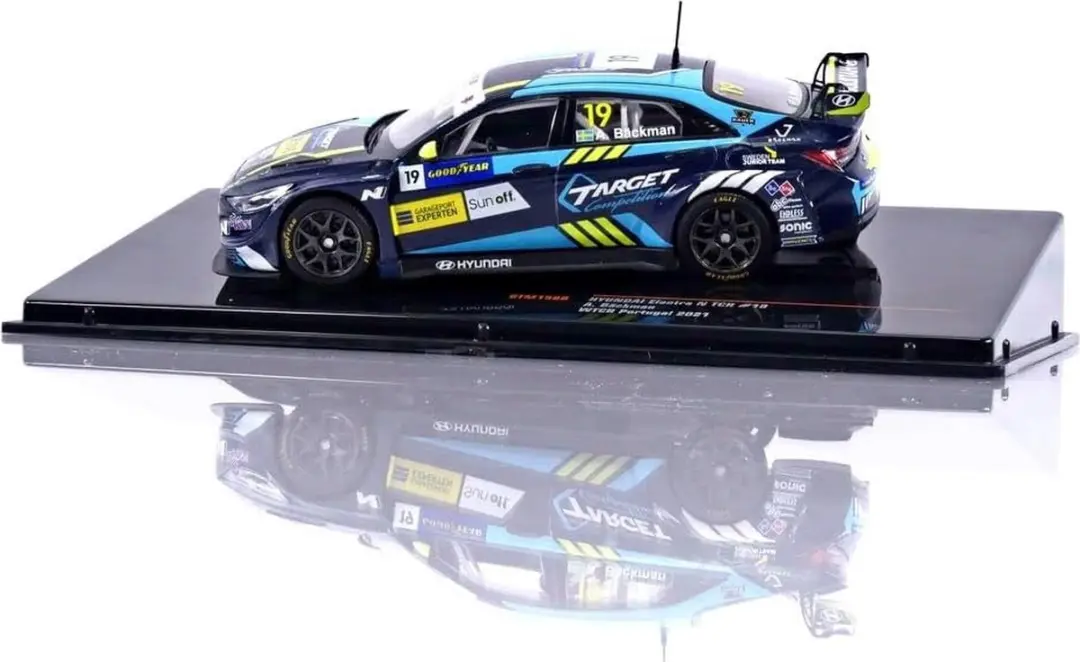 Hyundai Elantra N TCR #19 WTCR Portugal 2021 - 1:43 - IXO Models - Blauw/Turquoise
