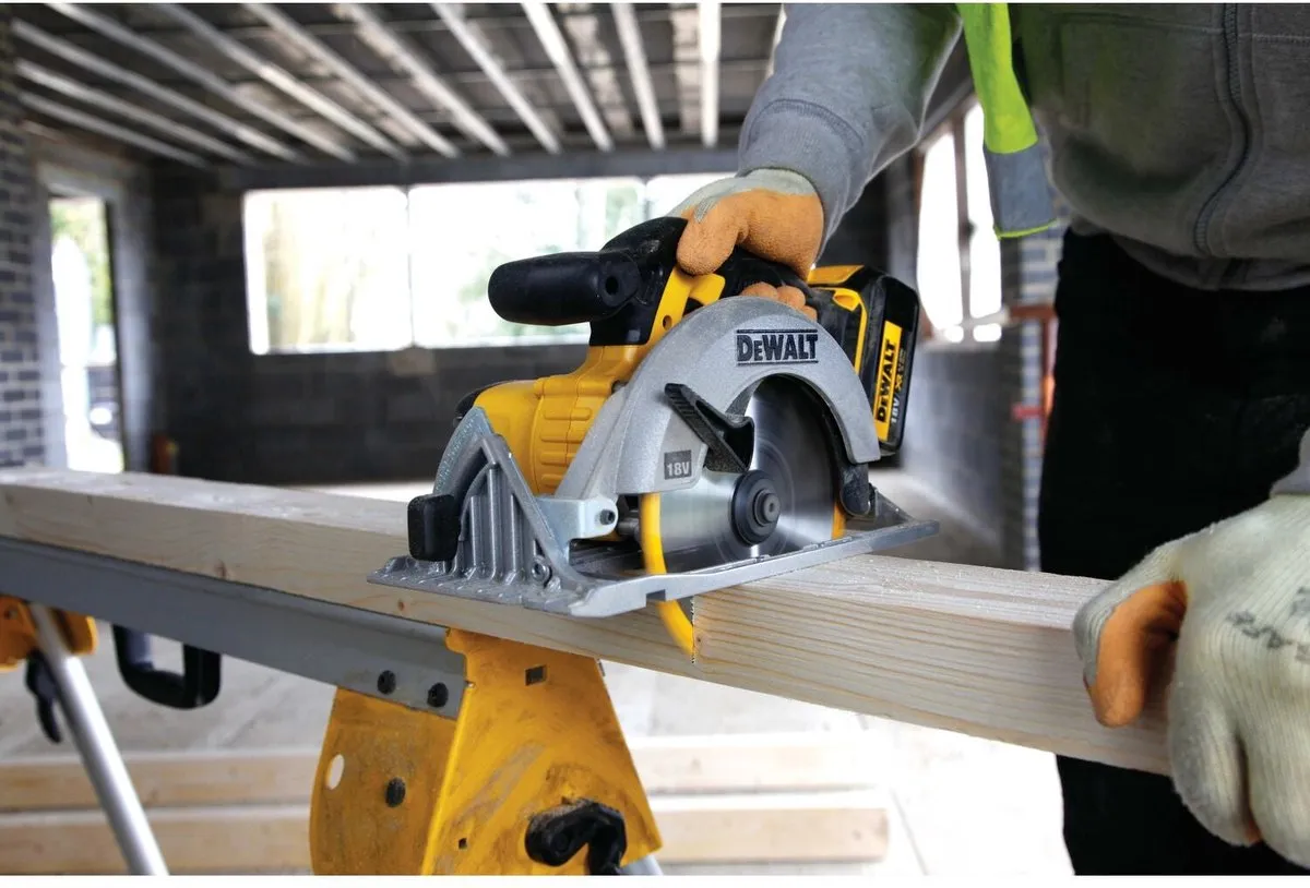 DeWalt DCS391N Accu Cirkelzaag 165mm 460W