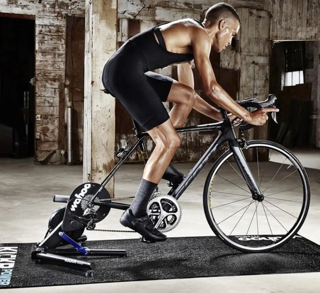 Wahoo KICKR Fietstrainer v6 Direct Drive - 100 Niveaus - afbeelding 6 van 6
