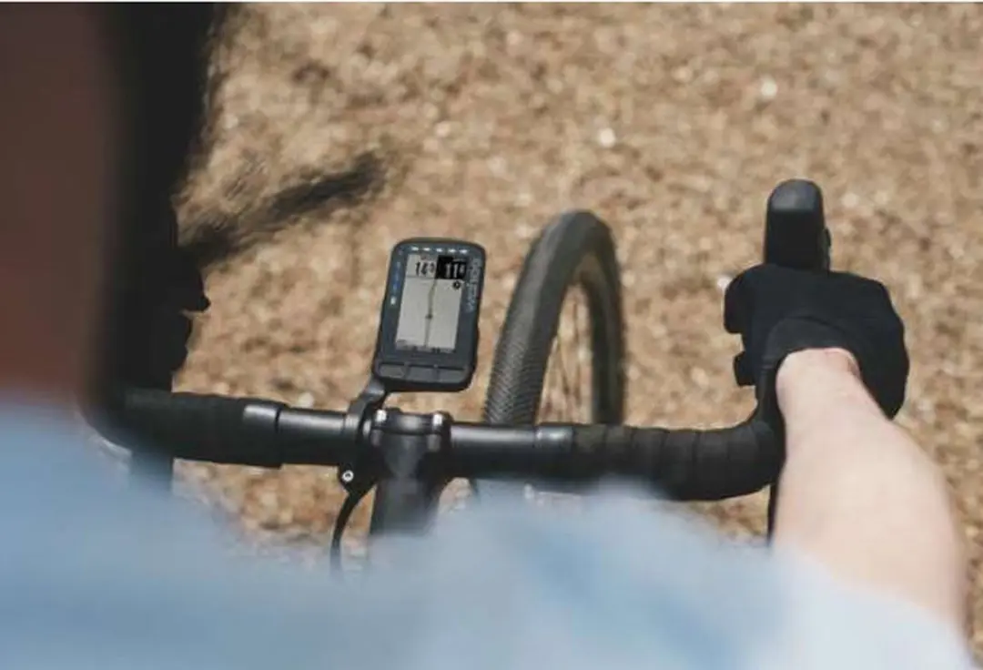 Wahoo ELEMNT ROAM Bundel Fietscomputer WAH-WFCC4B2 - TICKR Stealth & Vermogenssensor - Zwart
