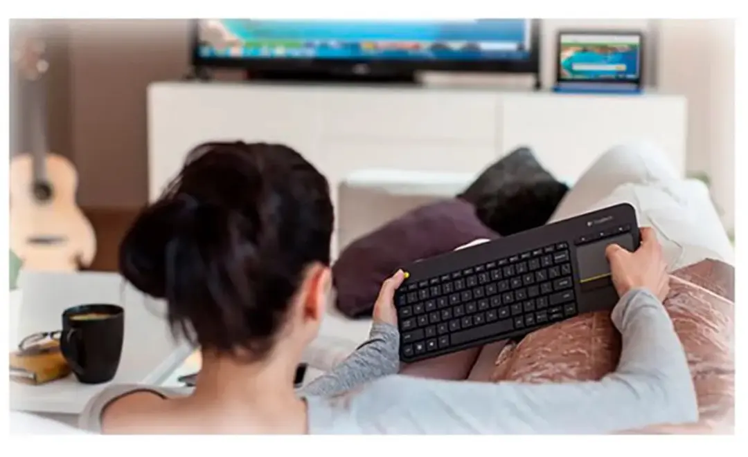 Logitech K400 Plus Draadloos Toetsenbord - Zwart