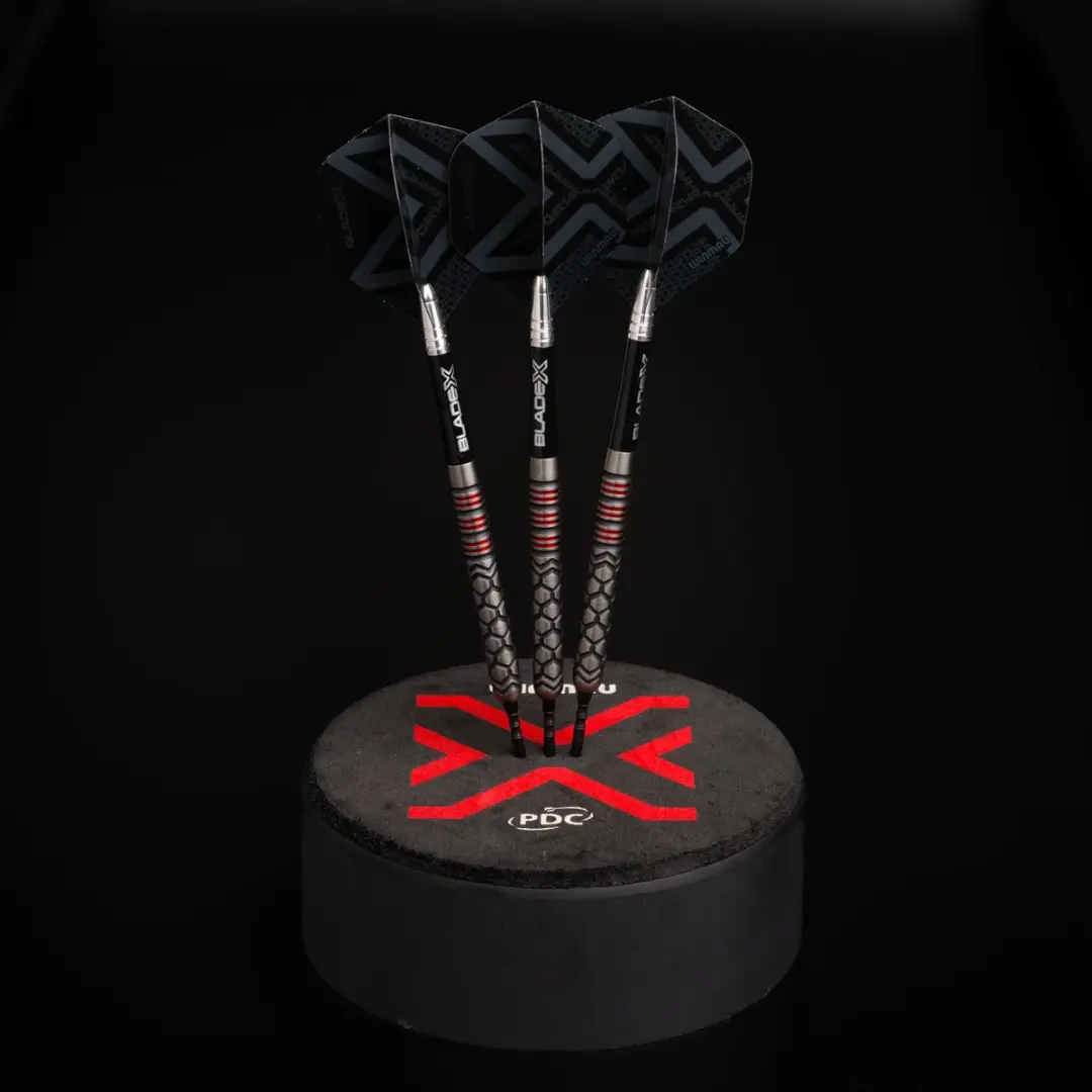 Winmau Blade X Prism Delta Dart Flights - 3 Stuks - Metallic Zwart