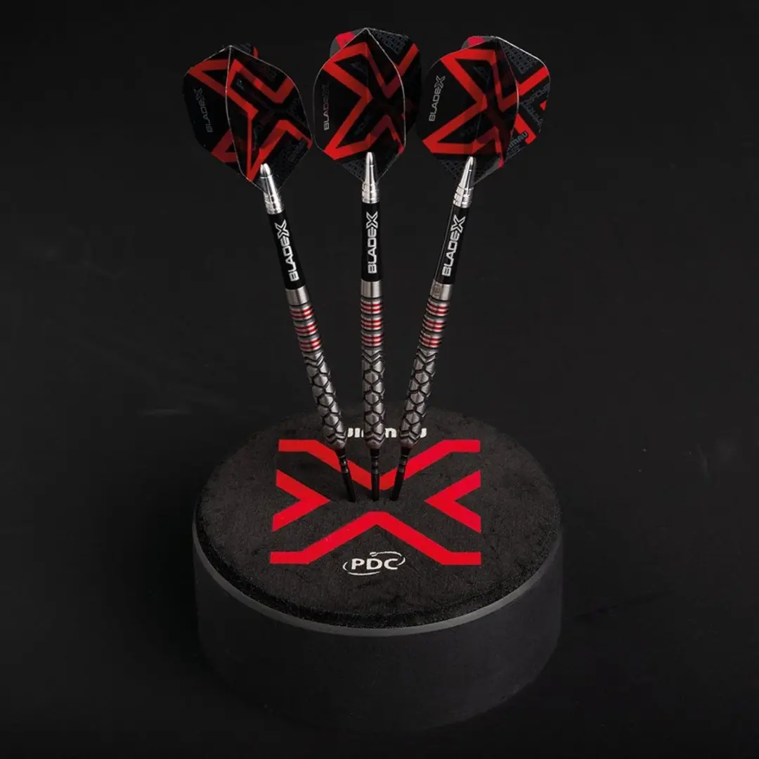 Winmau Blade X Dart Dock 8773 - 3 Stuks - Rood/Zwart
