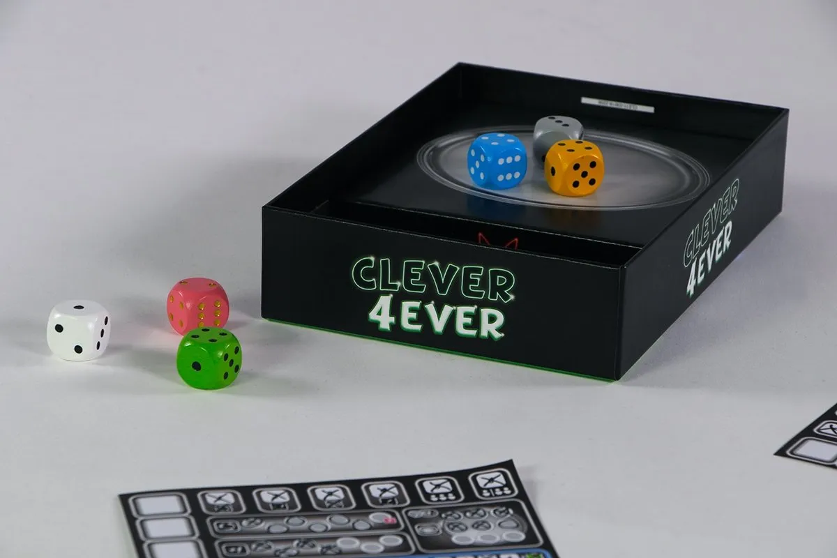 999 Games Clever 4Ever Dobbelspel - 4 Spelers - Multikleur