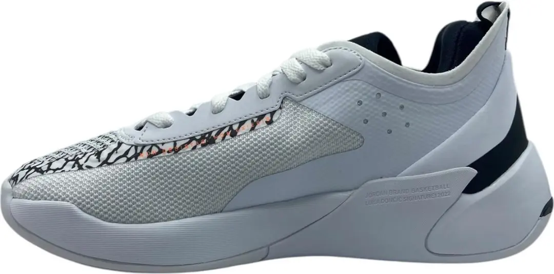 Jordan Luka 1 Sportschoenen - 38.5 - Wit/Zwart/Oranje