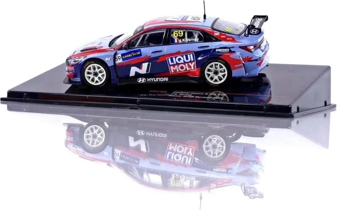 Hyundai Elantra N TCR #69 Winner WTCR 2021 - 1:43 - IXO Models - Blauw/Rood