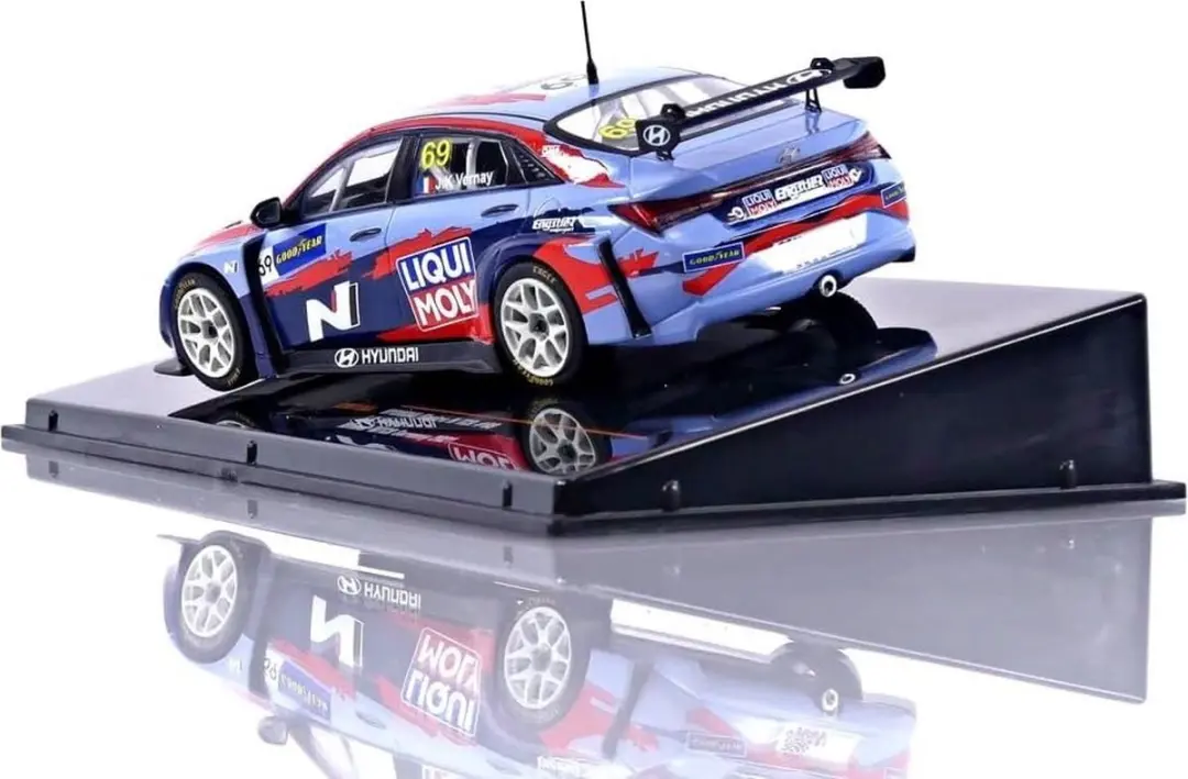 Hyundai Elantra N TCR #69 Winner WTCR 2021 - 1:43 - IXO Models - Blauw/Rood