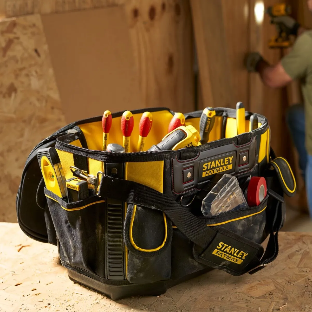 Stanley FatMax Ronde Gereedschapstas 18" FMST1-70749 - 25 kg - Zwart/Geel - afbeelding 6 van 6