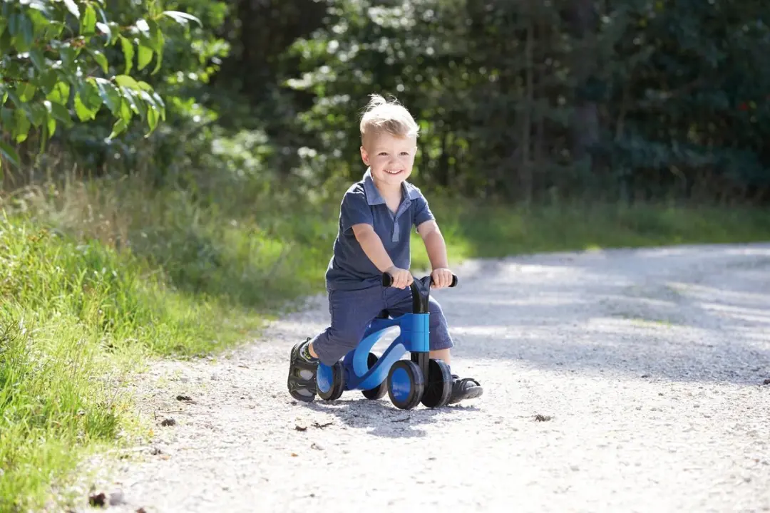 Lena Loopfiets SM07168 - 4 Wielen 13cm - Blauw/Zwart - afbeelding 6 van 6