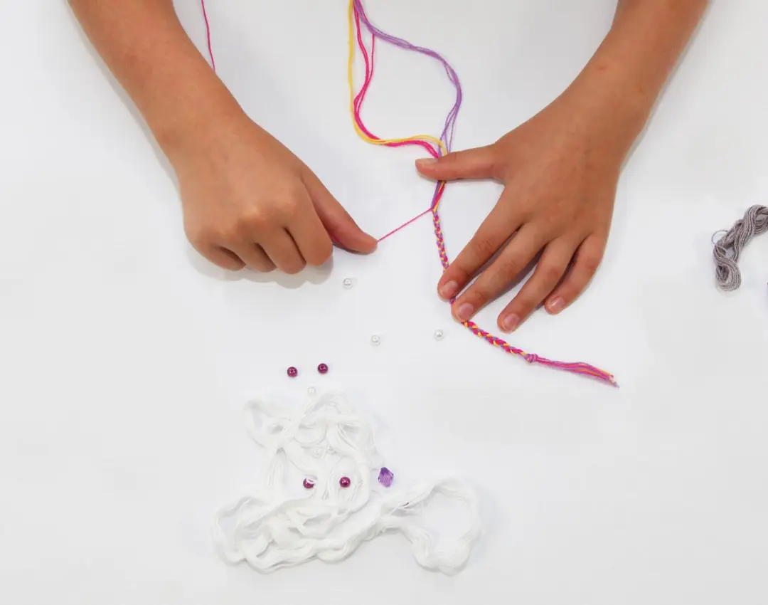 Lena Maak Je Eigen Vriendschapsbandjes Wol - 7-delig Multicolor - afbeelding 6 van 6