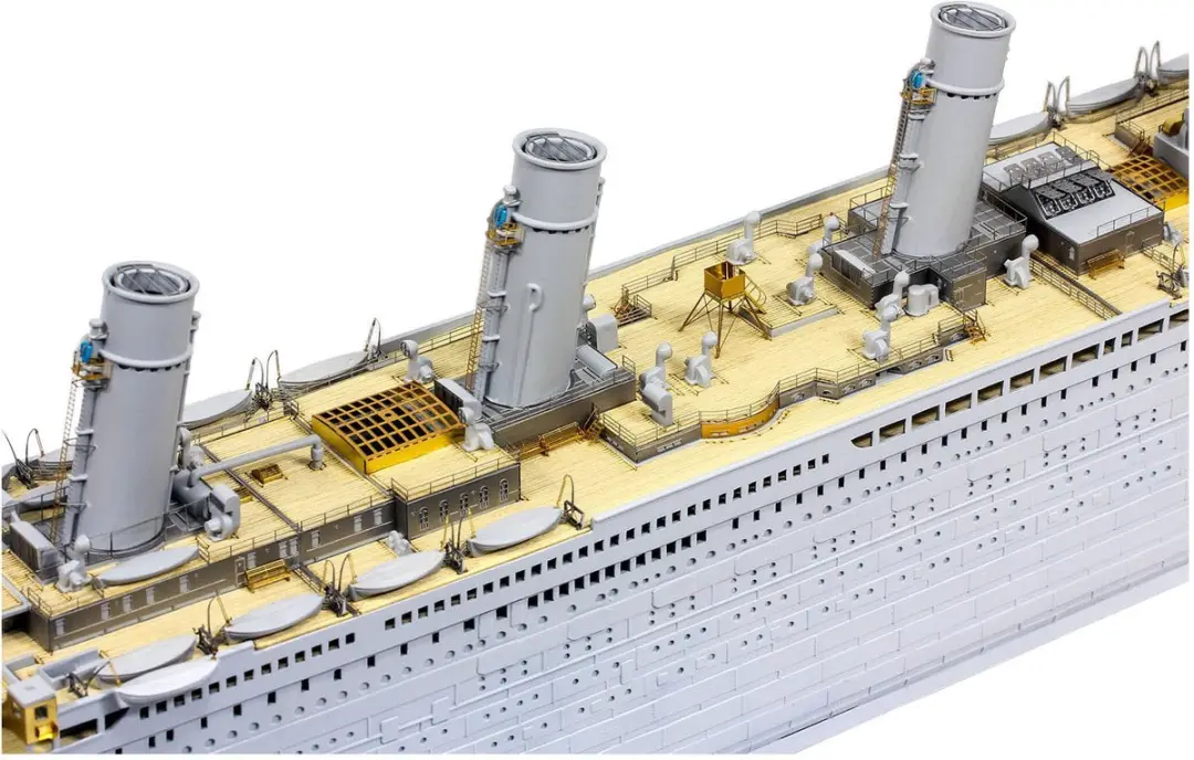 Revell R.M.S. Titanic 05243 Modelbouwpakket - 1:400 - Multi