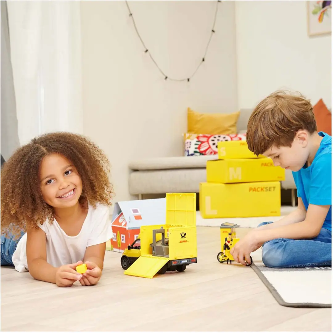 Dickie Toys Bestelwagen DHL Postfiets 203747020 - Geel/Zwart/Groen - afbeelding 6 van 6