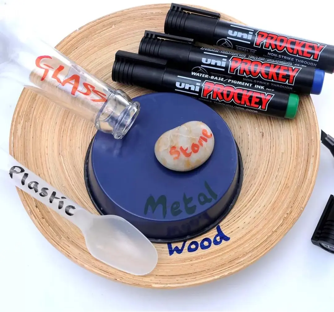 uni-ball Permanent Marker Set 4 Stuks - Meerkleurig
