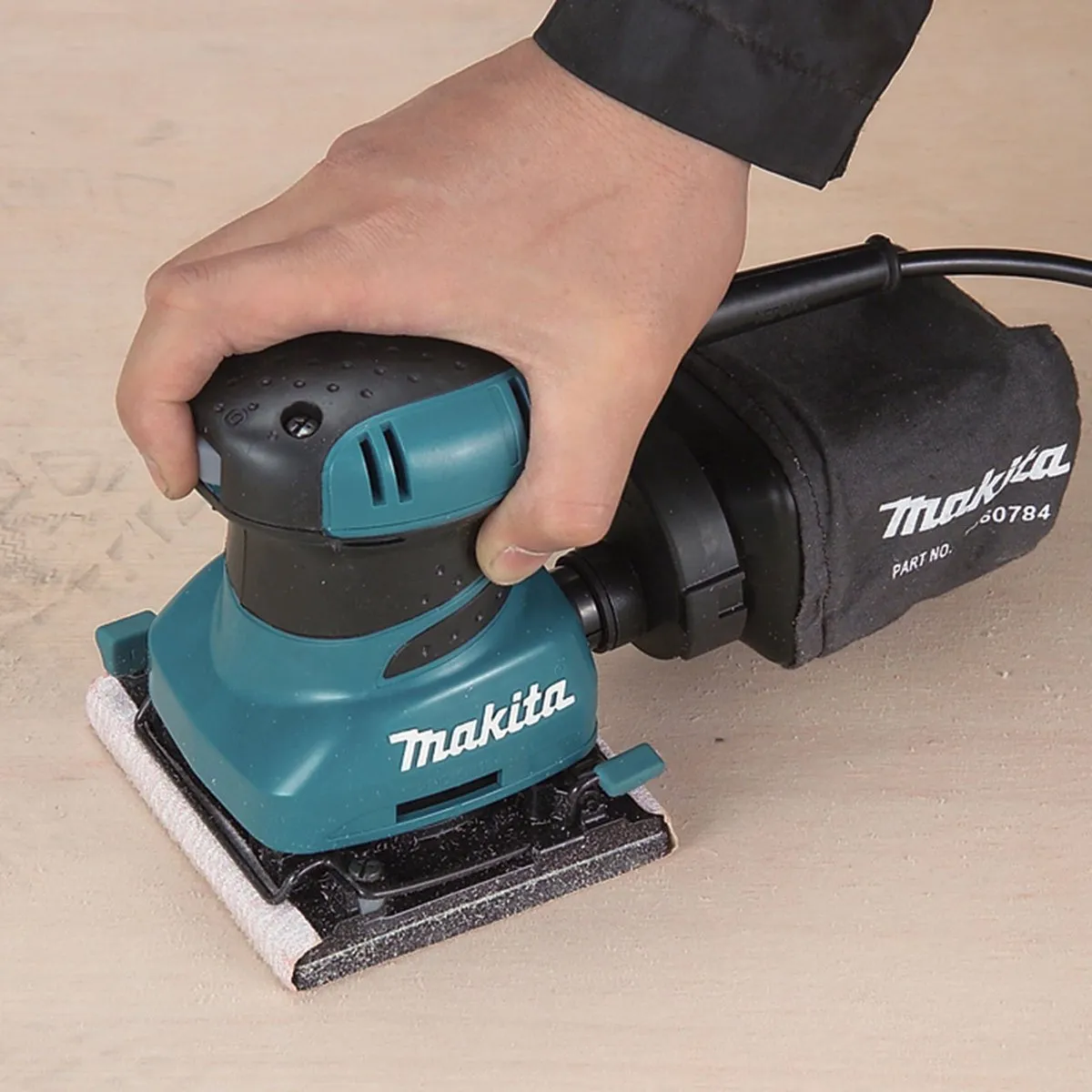 Makita BO4555J Vlakschuurmachine 200W