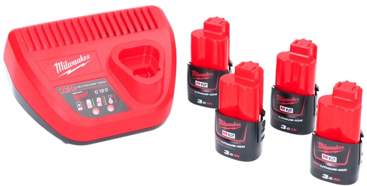 Milwaukee M12 NRG-304 Accu-Starterset 4x 3,0Ah Li-ion - met oplader - afbeelding 4 van 5