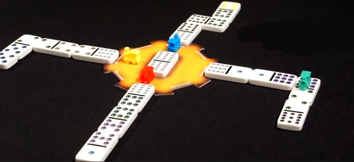 Tactic Domino Mexican Train 54005 - Bordspel - 2 tot 8 Spelers