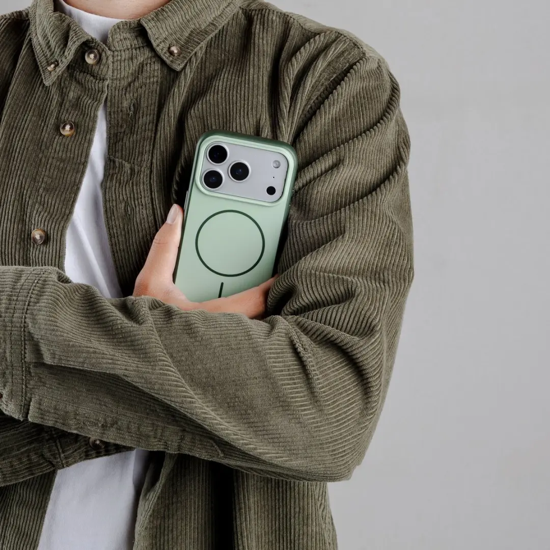 Imoshion iPhone 17 Hoesje - MagSafe - Donkergroen