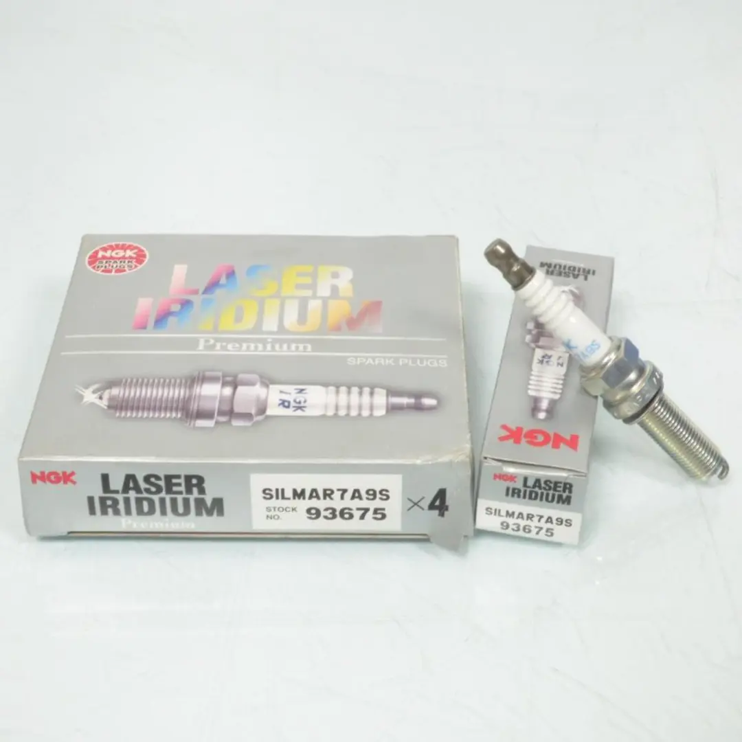 NGK Bougie PIONEER 2016-2022 SSV Honda 1000 SXS - SILMAR7A9S - Wit