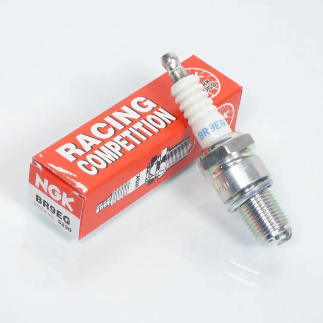 NGK Bougie BR9EG voor Suzuki 125 RM 1983-1992