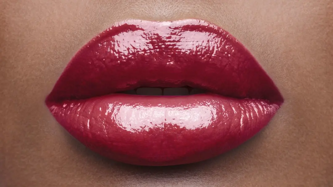 Yves Saint Laurent Rouge Volupté Shine Oil-In-Stick Lippenstift 84 Red Cassandre - 3,2 g