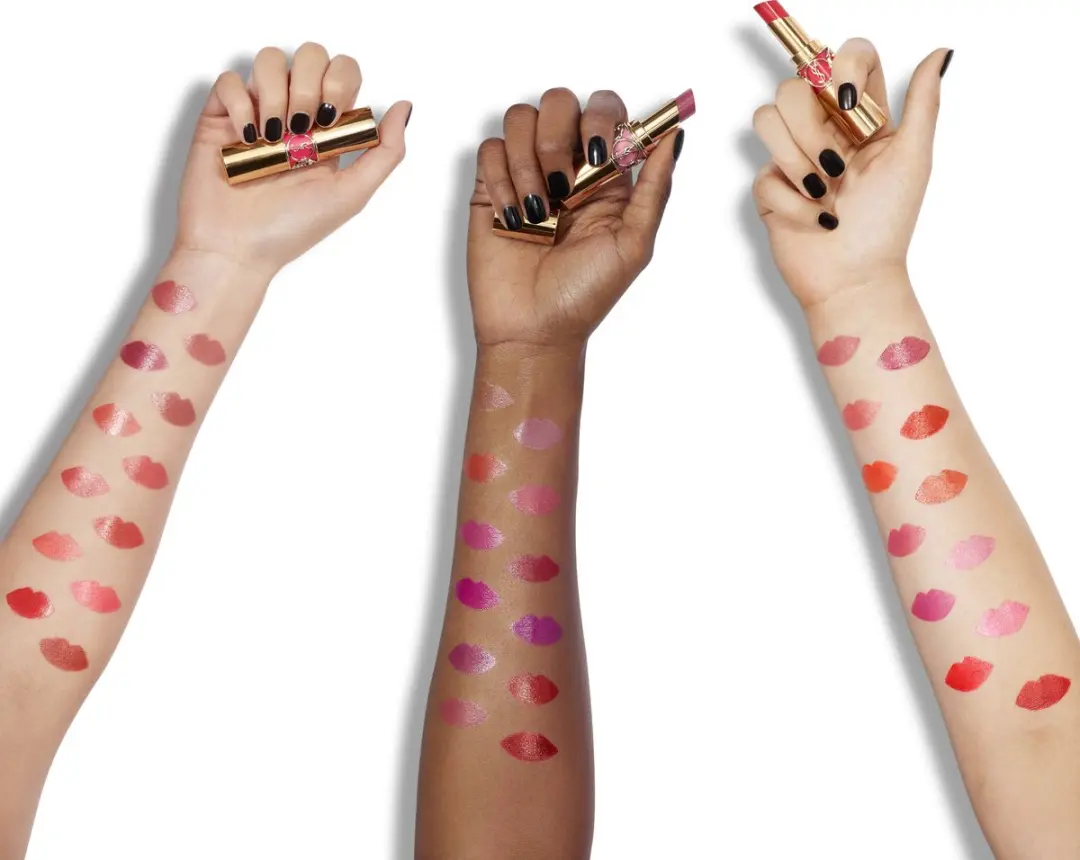 Yves Saint Laurent Rouge Volupté Shine Oil-In-Stick Lippenstift 84 Red Cassandre - 3,2 g