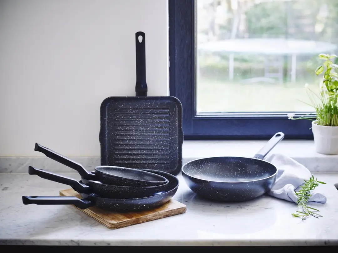 BK Universe CC003396-001 Koekenpannenset 2-delig - 24/28cm - Zwart/Graniet