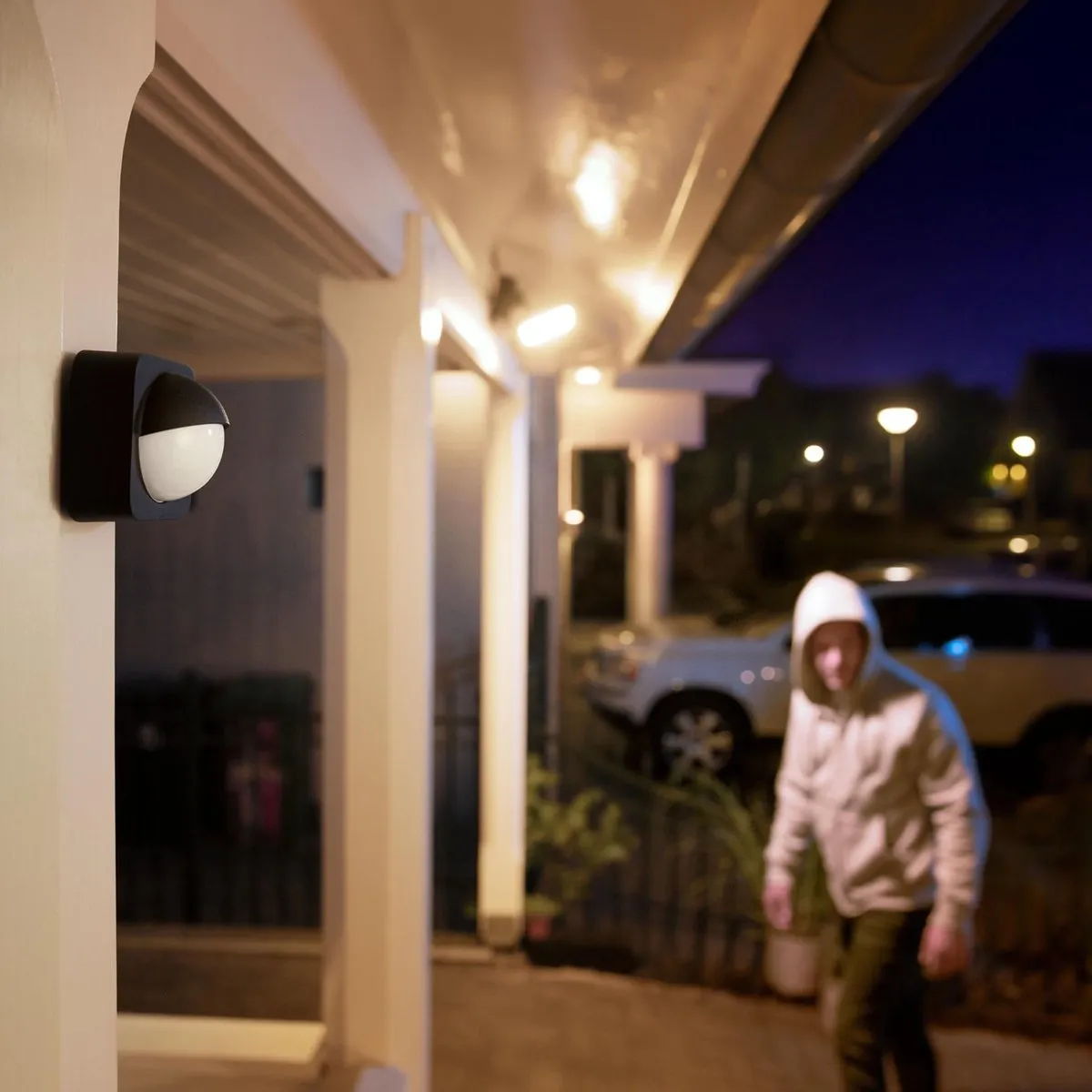 Philips Hue Welcome Verstraler - Buitenlamp met Bewegingssensor - Warmwit