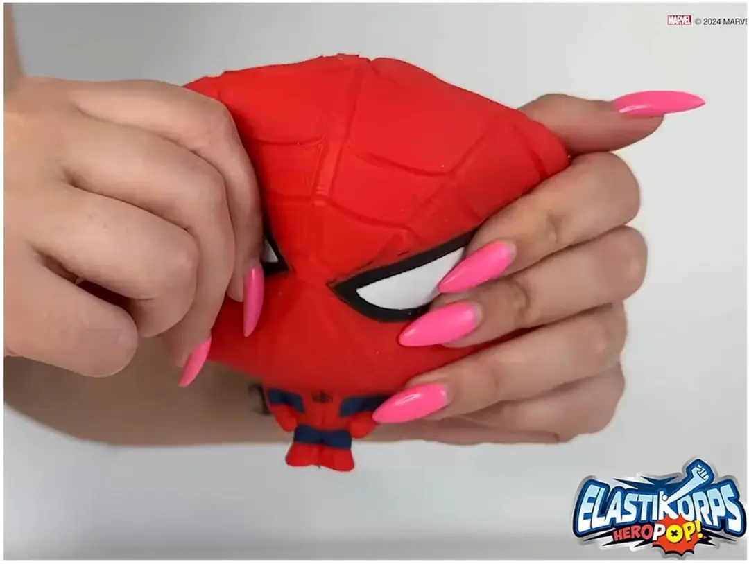 Marvel Spider-Man Squishy 10cm - Rood