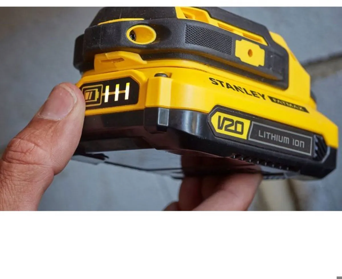 Stanley Gereedschap - 18V ACCU- Boor/Schroevendraaier, 2x accu 2,0 Ah Li-Ion, lader SFMCD711D22-QW