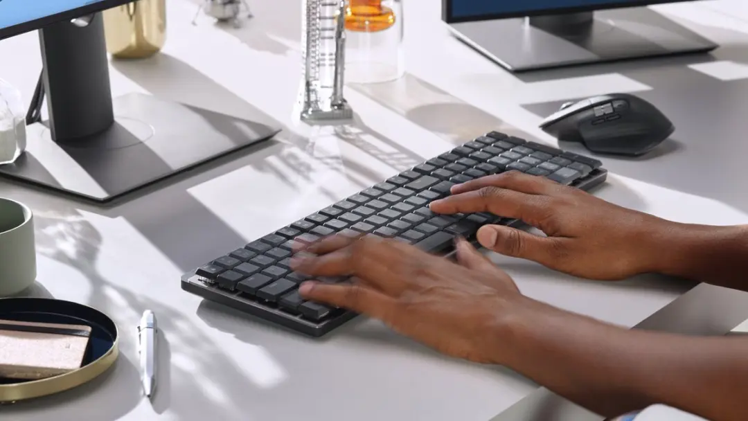 Logitech MX Mechanical 920-010749 Toetsenbord - RF + Bluetooth QWERTZ Duits - Grijs