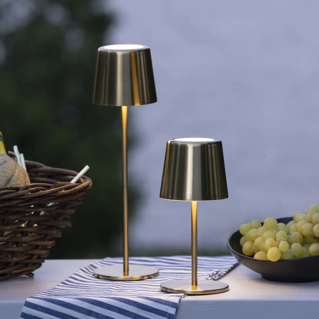 Brilliant Xaana Oplaadbare LED Tafellamp 4W - 3 Stepdim - IP44 Goud - afbeelding 6 van 6