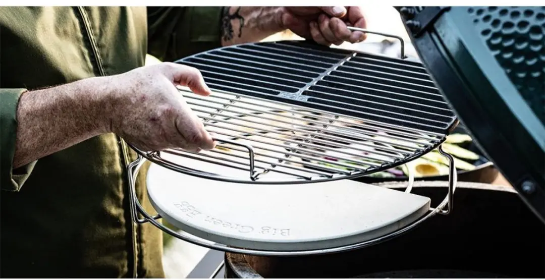 Big Green Egg Half ConvEGGtor Medium - Lichtgrijs - afbeelding 6 van 6