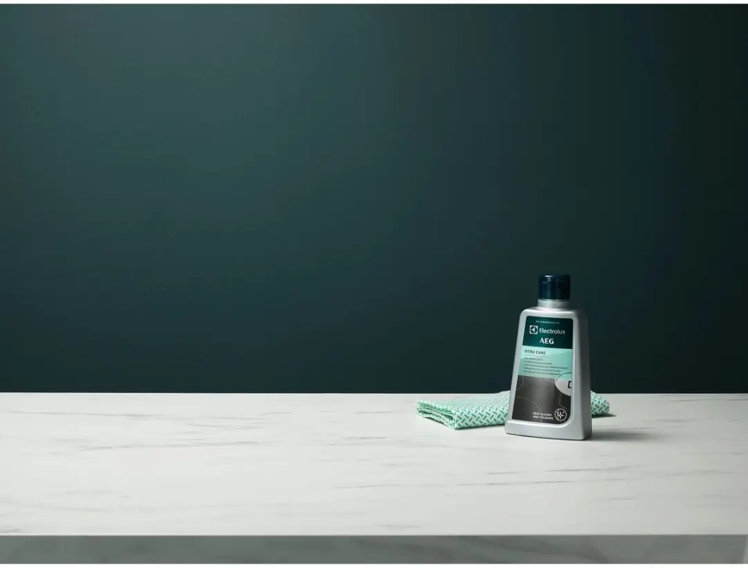 Electrolux AEG Kookplaatreiniger M3HCC301 - Wit