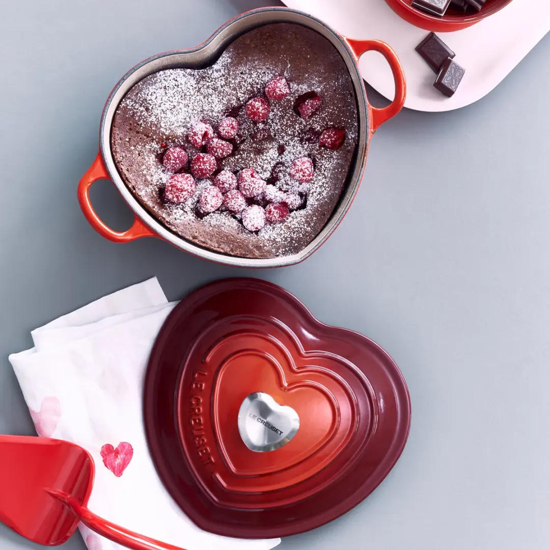 Le Creuset Hartjes Braadpan 20cm - 1,9L - Kersenrood - afbeelding 6 van 6