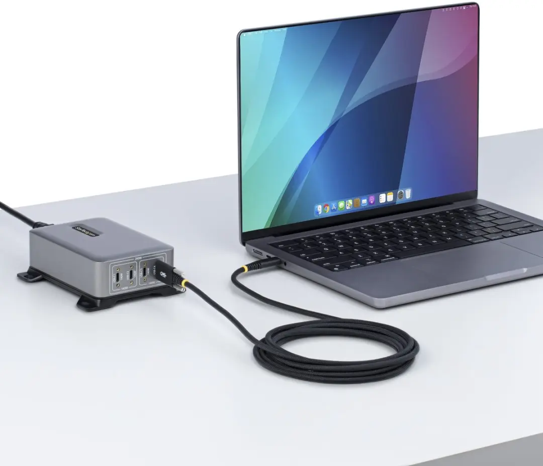 Startech S2CEPR3M-USBSL USB-C Oplaadkabel 240W - Zwart